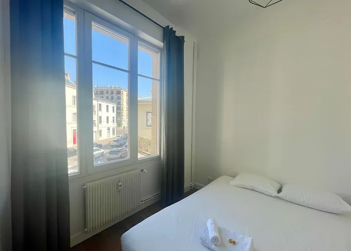 Apartment Charming - Reims